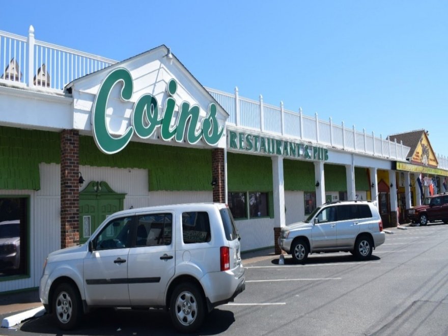 Coins Pub & Restaurant