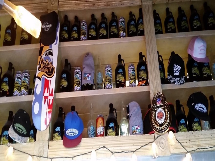 Hammerheads Bar & Grill