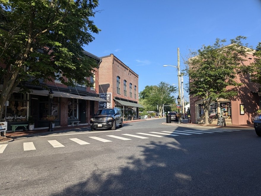 Rayne's Reef Soda Fountain & Grill