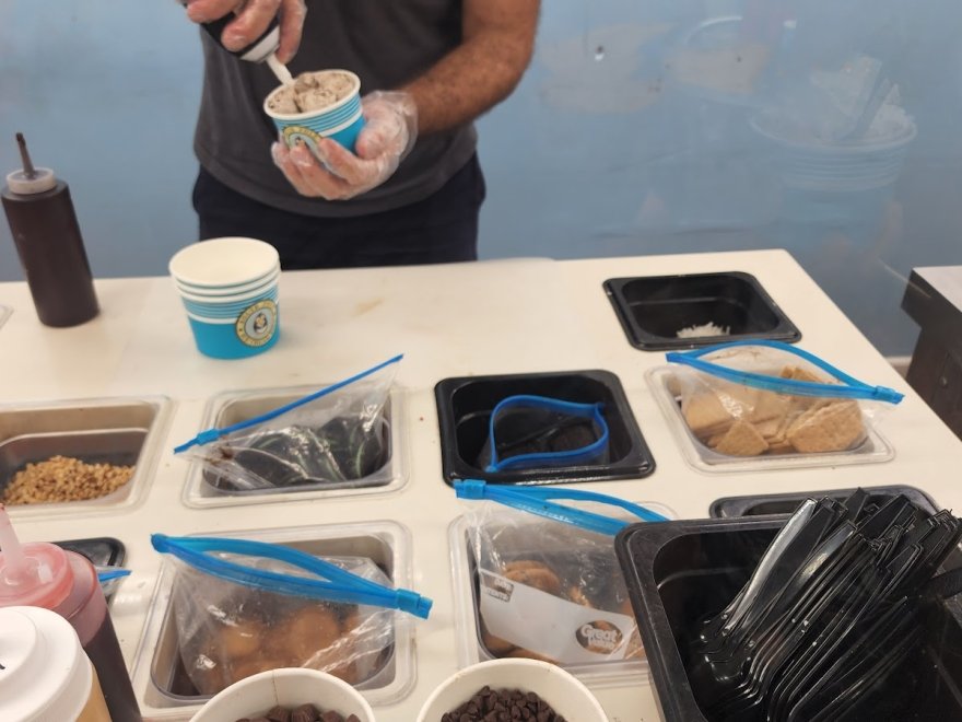 Southpole Ice Cream Roll