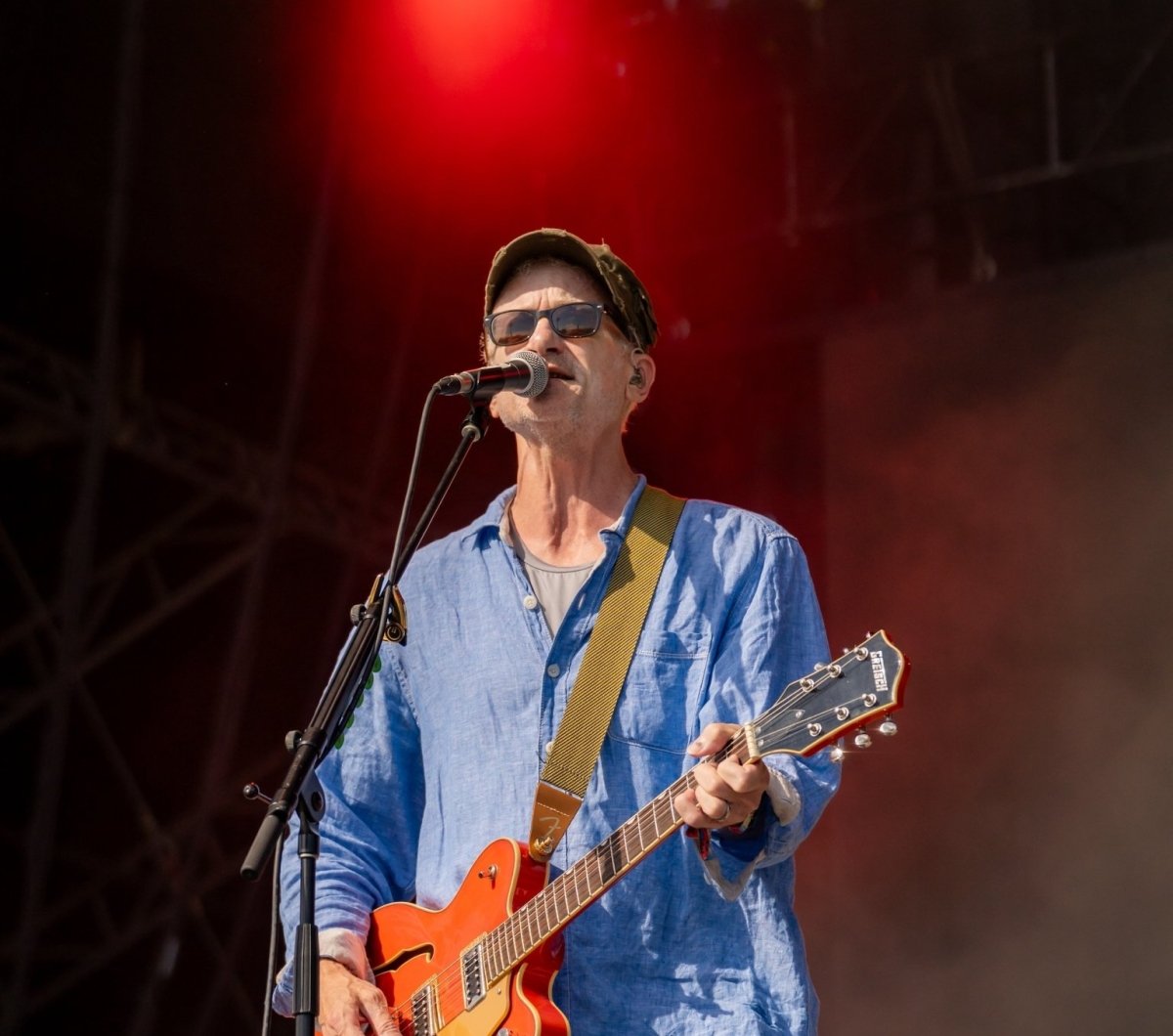 artist performing at Oceans Calling