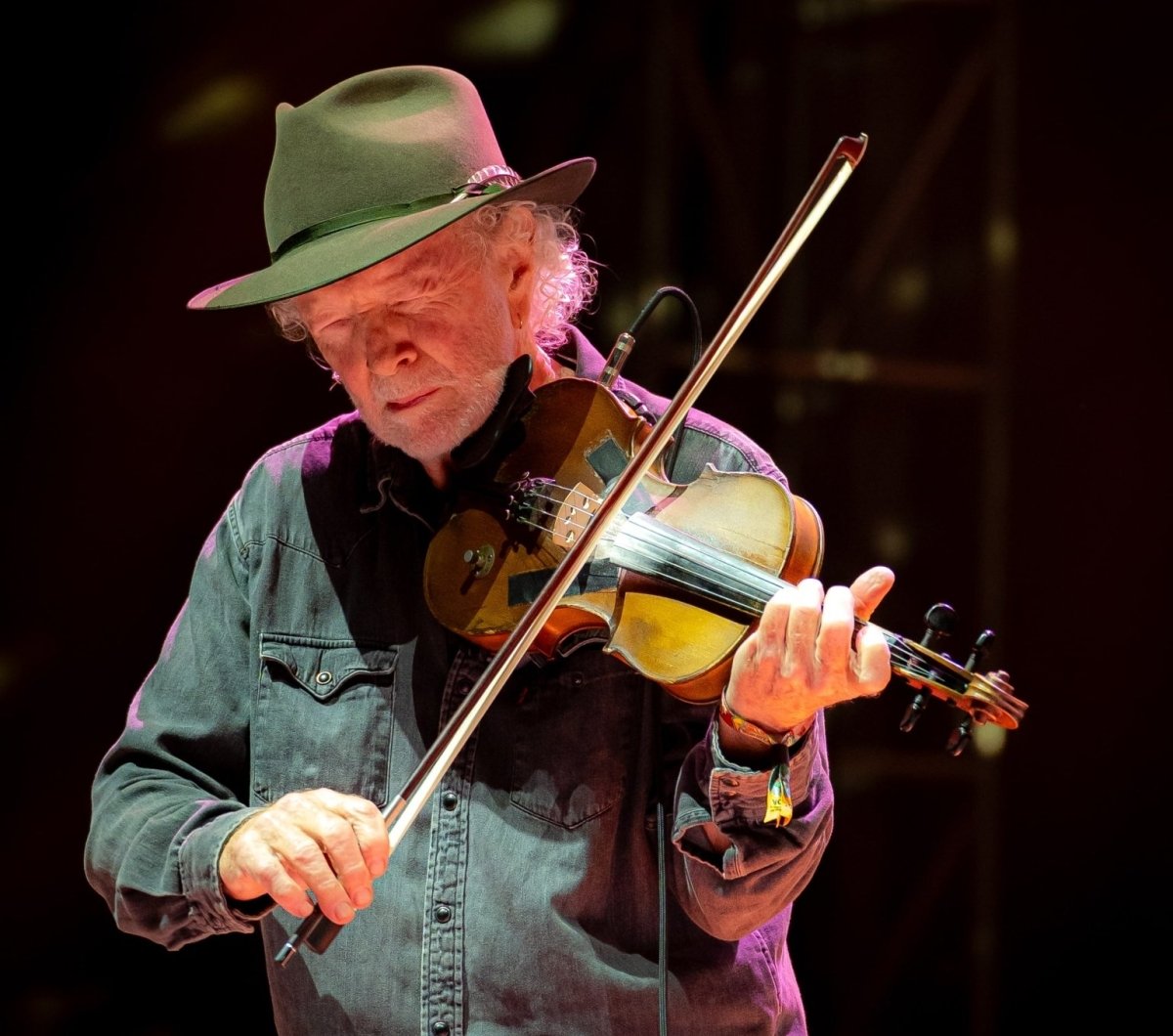 Fiddle player at Country Calling